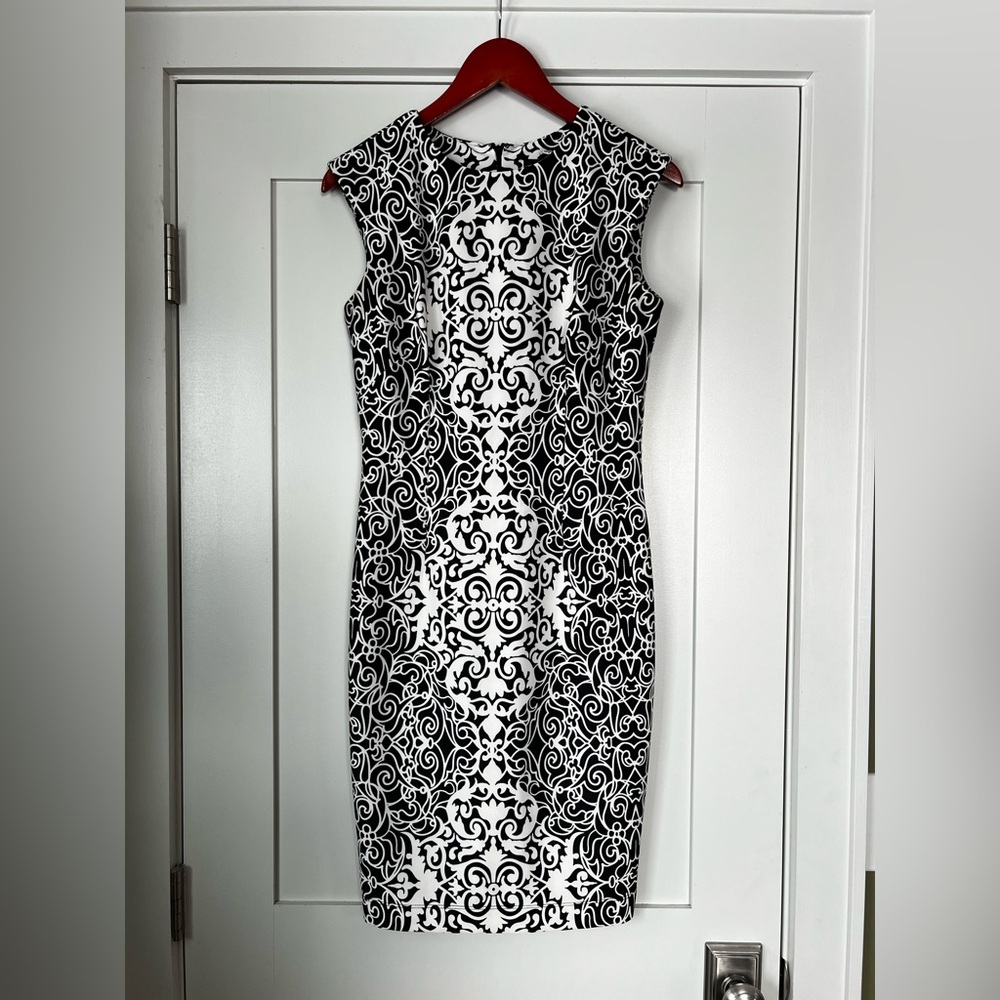 R & K dress women’s size 6. Very pretty and soft! Poly & spandex